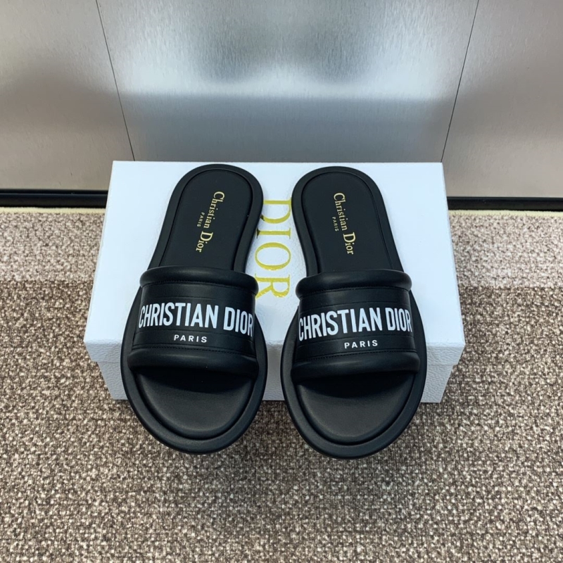 ch**an D*or slippers